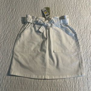 United Colors of Benetton white skirt size girls 2XL